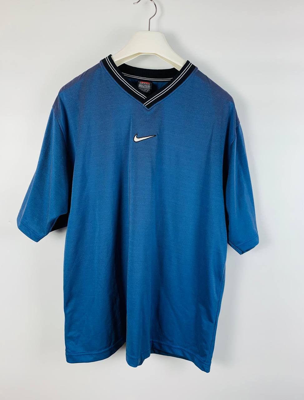 Nike Nike vintage t-shirt blue L Size US L / EU 52-54 / 3 - 1 Thumbnail