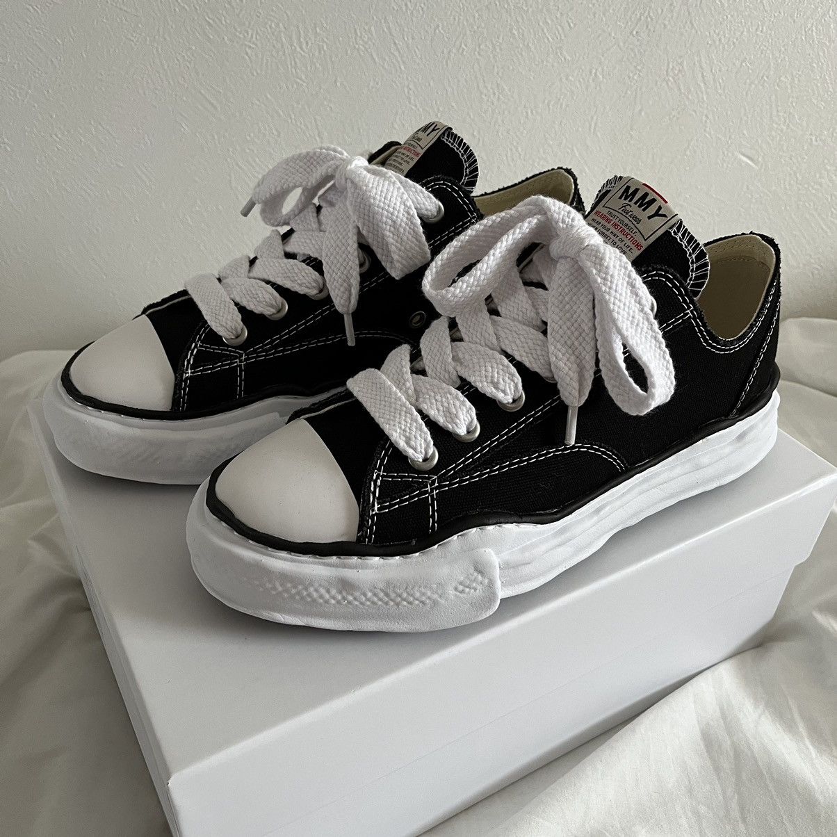 Maison MIHARA YASUHIRO MIHARA YASUHIRO shoes PETERSON OG Sole Canvas Black 42 Size US 9 / EU 42 - 1 Thumbnail