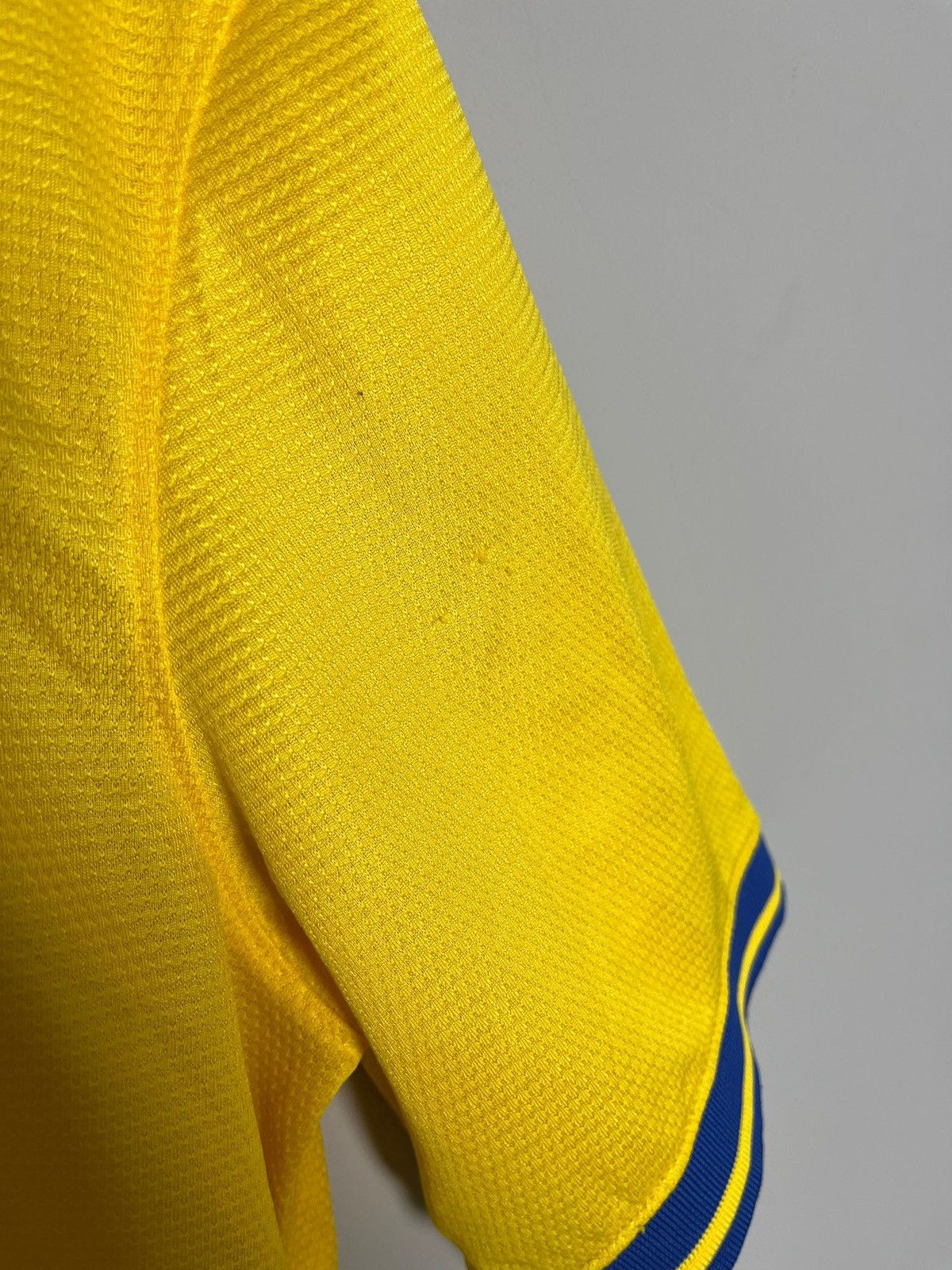 Nike Nike Arsenal 2013/2014 soccer jesrsey tshirt Size US S / EU 44-46 / 1 - 3 Thumbnail