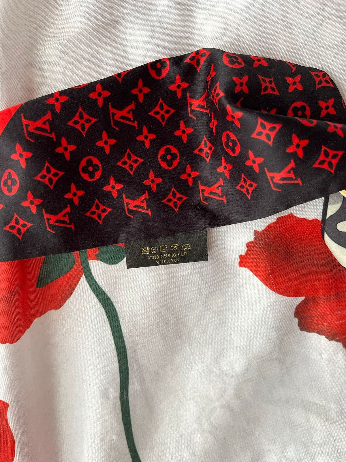 Louis Vuitton Louis Vuitton scarf handkerchief monogram Size ONE SIZE - 19 Thumbnail
