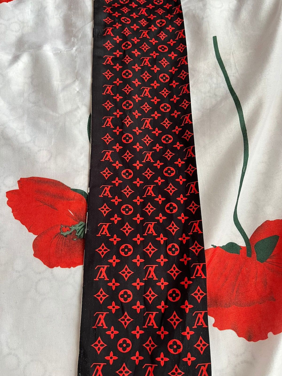 Louis Vuitton Louis Vuitton scarf handkerchief monogram Size ONE SIZE - 15 Thumbnail