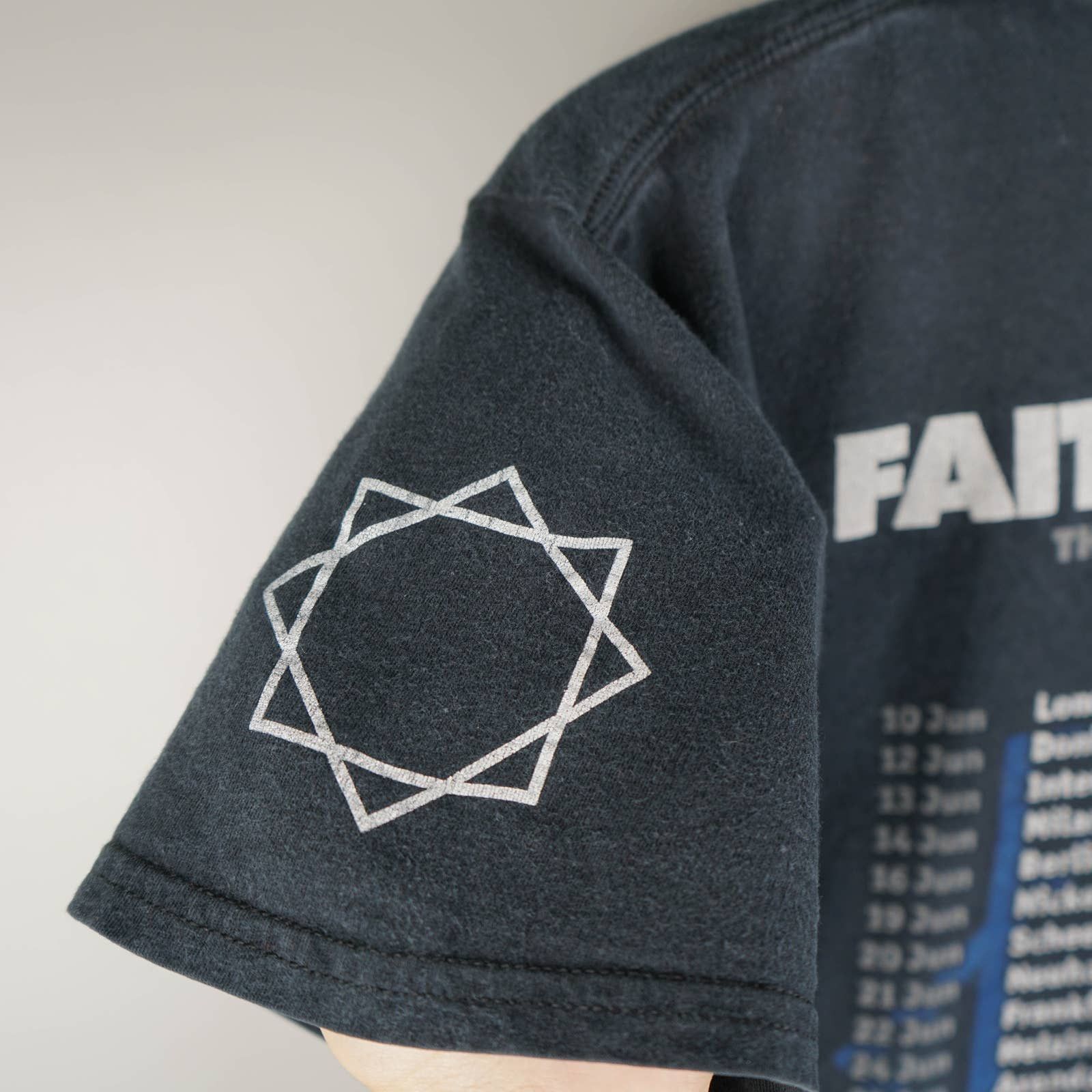 Band Tees × Vintage 2009 Faith No More Concert T-Shirt Size US S / EU 44-46 / 1 - 16 Thumbnail