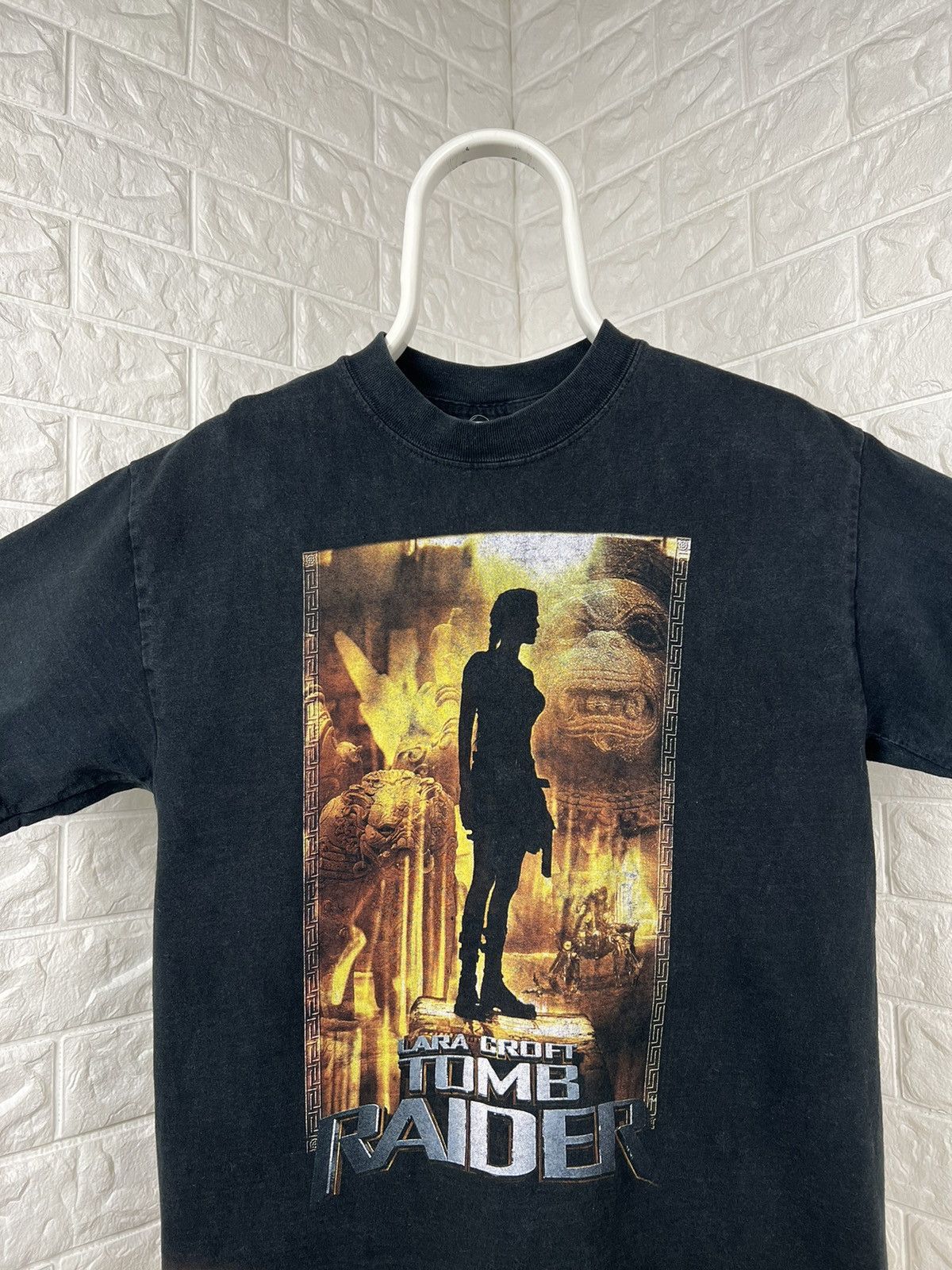 Vintage Vintage Lara Croft Tomb Raider Movie Film T Shirt Size US M / EU 48-50 / 2 - 2 Thumbnail