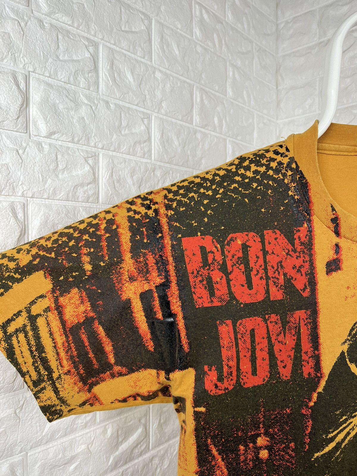 Band Tees × Vintage Vintage Bon Jovi All Over Print Shirt Size US L / EU 52-54 / 3 - 4 Thumbnail