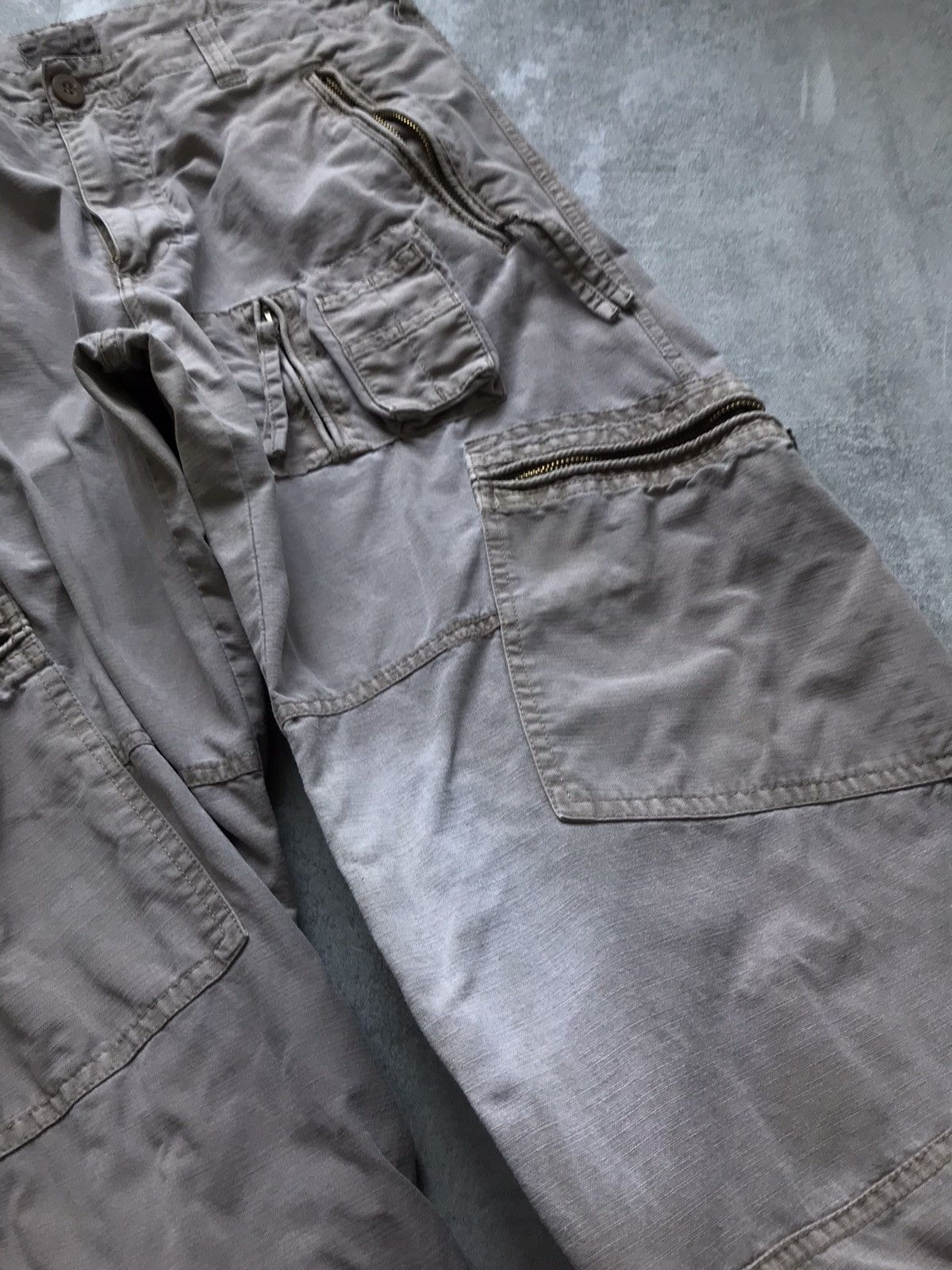 Japanese Brand × Vintage Vintage 90s Y2k multi pocket cargo pants wide leg workwear Size US 32 / EU 48 - 5 Thumbnail