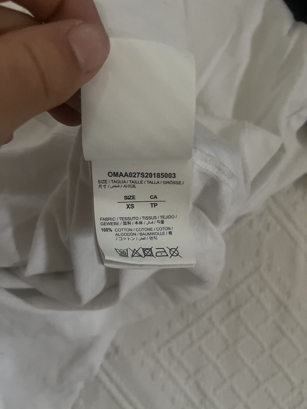 Off-White Off white airport tape TEE Size US S / EU 44-46 / 1 - 12 Thumbnail