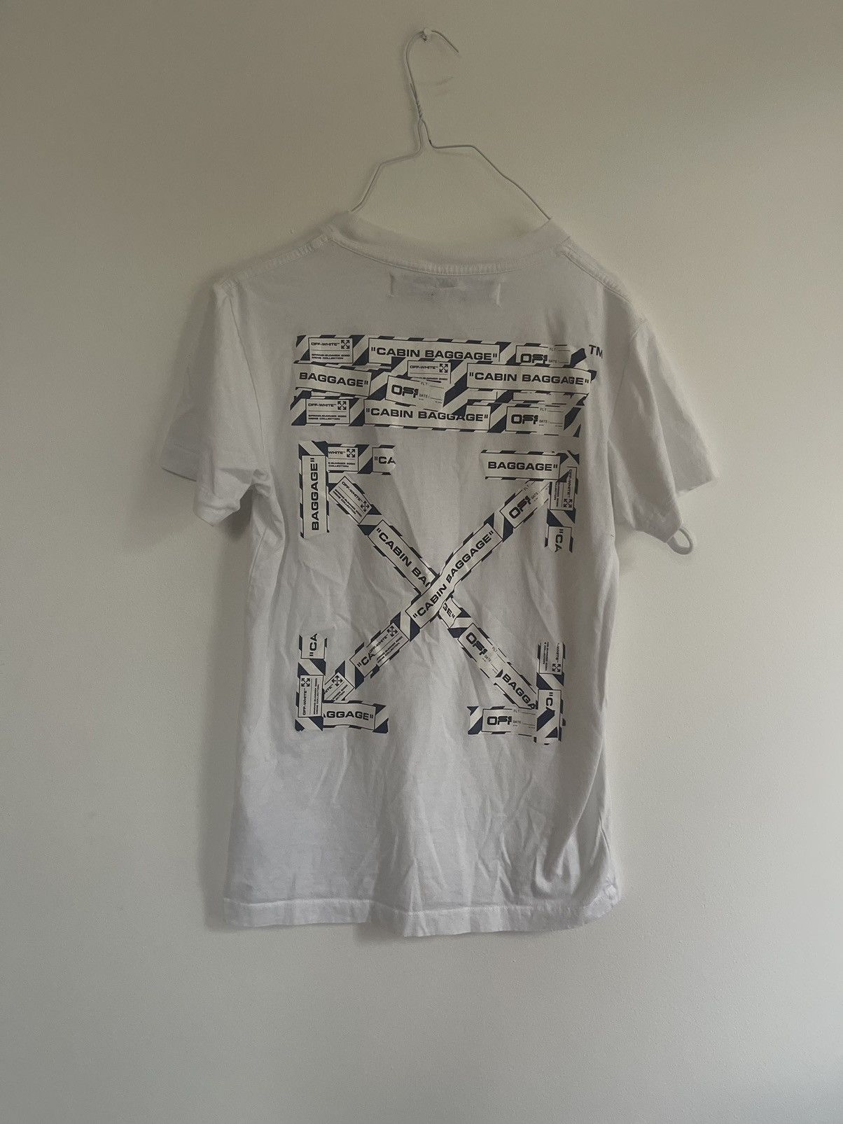 Off-White Off white airport tape TEE Size US S / EU 44-46 / 1 - 1 Thumbnail