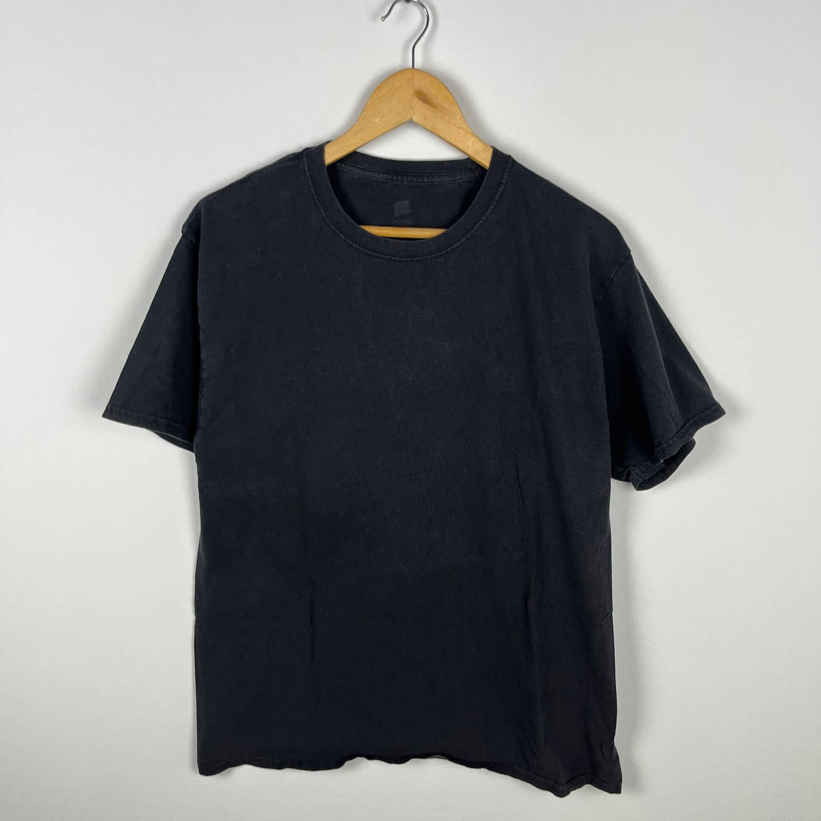Vintage Faded Blank Black T shirt Large Size US L / EU 52-54 / 3 - 1 Thumbnail
