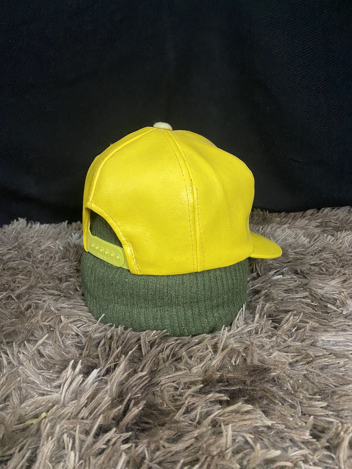 Leather × Vintage Vintage 80’s Racing Car Chevrolet Leather by youngan Size ONE SIZE - 6 Thumbnail