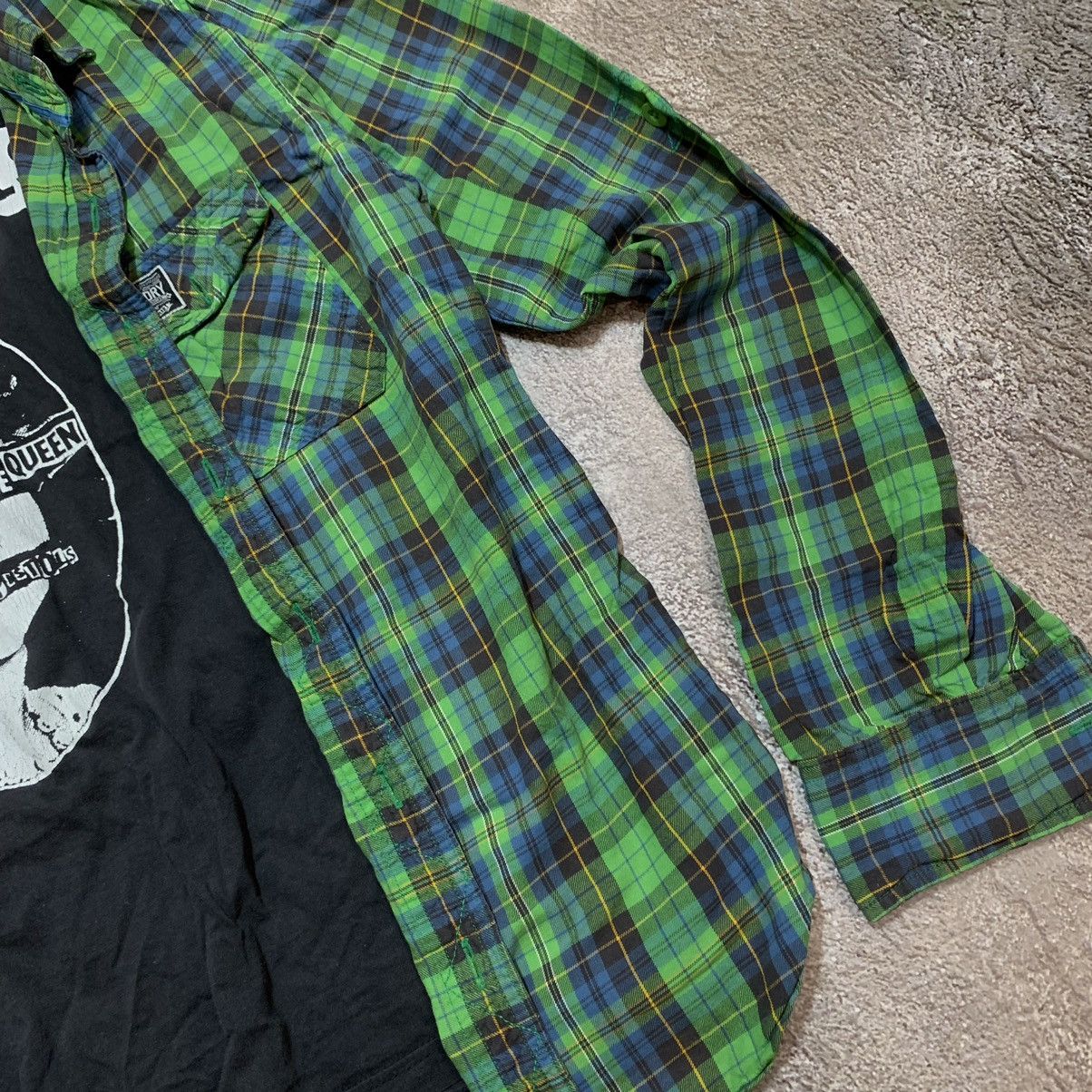 Vintage Vintage 90s Grunge Plaid Shirt Punk Streetwear Y2K Baggy L Size US L / EU 52-54 / 3 - 5 Thumbnail