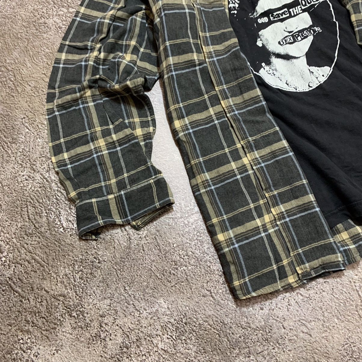 Vintage Vintage 90s Plaid Shirt Sex Pistols Graphic Tee Punk Boxy L Size US L / EU 52-54 / 3 - 4 Thumbnail