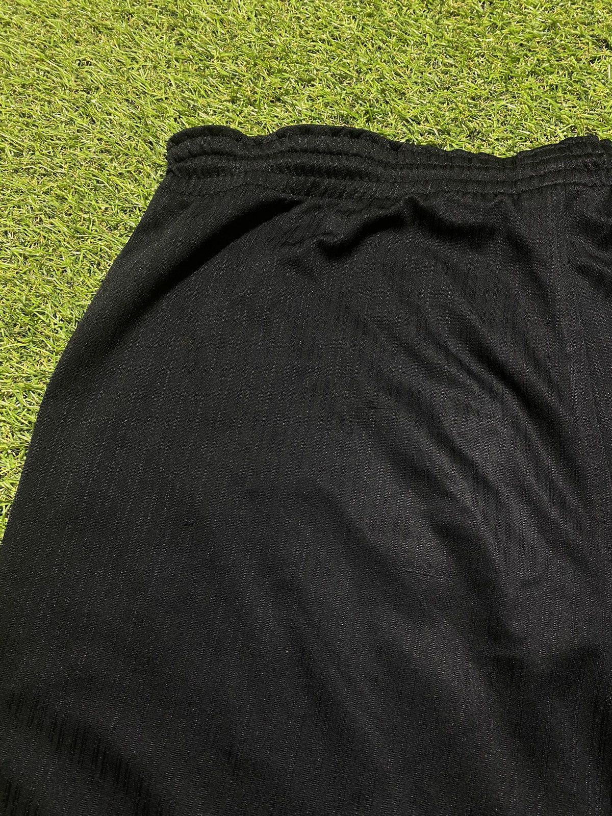 Nike Vintage Nike shorts streetwear swoosh casual y2k size L Size US 34 / EU 50 - 4 Thumbnail