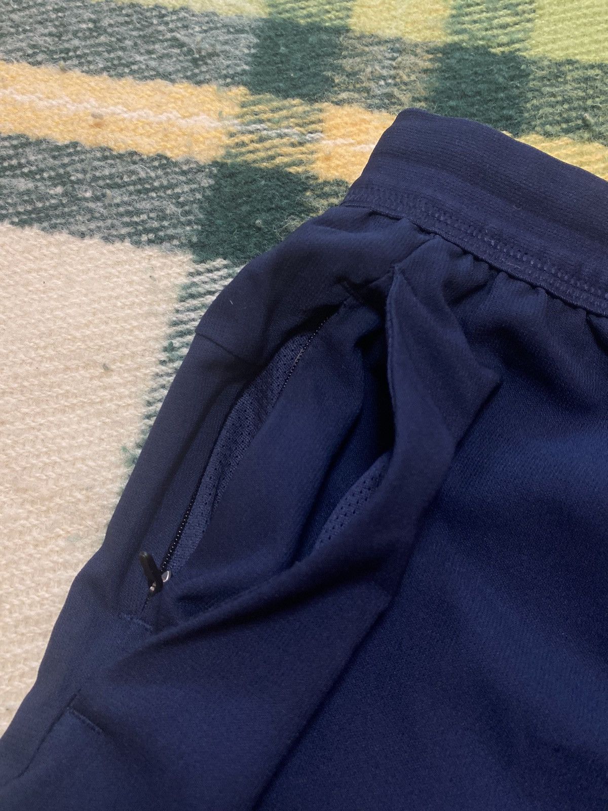 Nike Vintage Nike shorts streetwear swoosh casual y2k size L Size US 34 / EU 50 - 2 Thumbnail