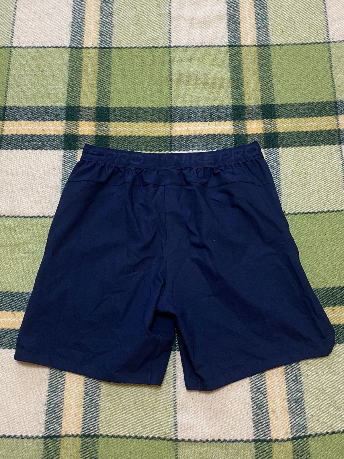 Nike Vintage Nike shorts streetwear swoosh casual y2k size L Size US 34 / EU 50 - 3 Thumbnail
