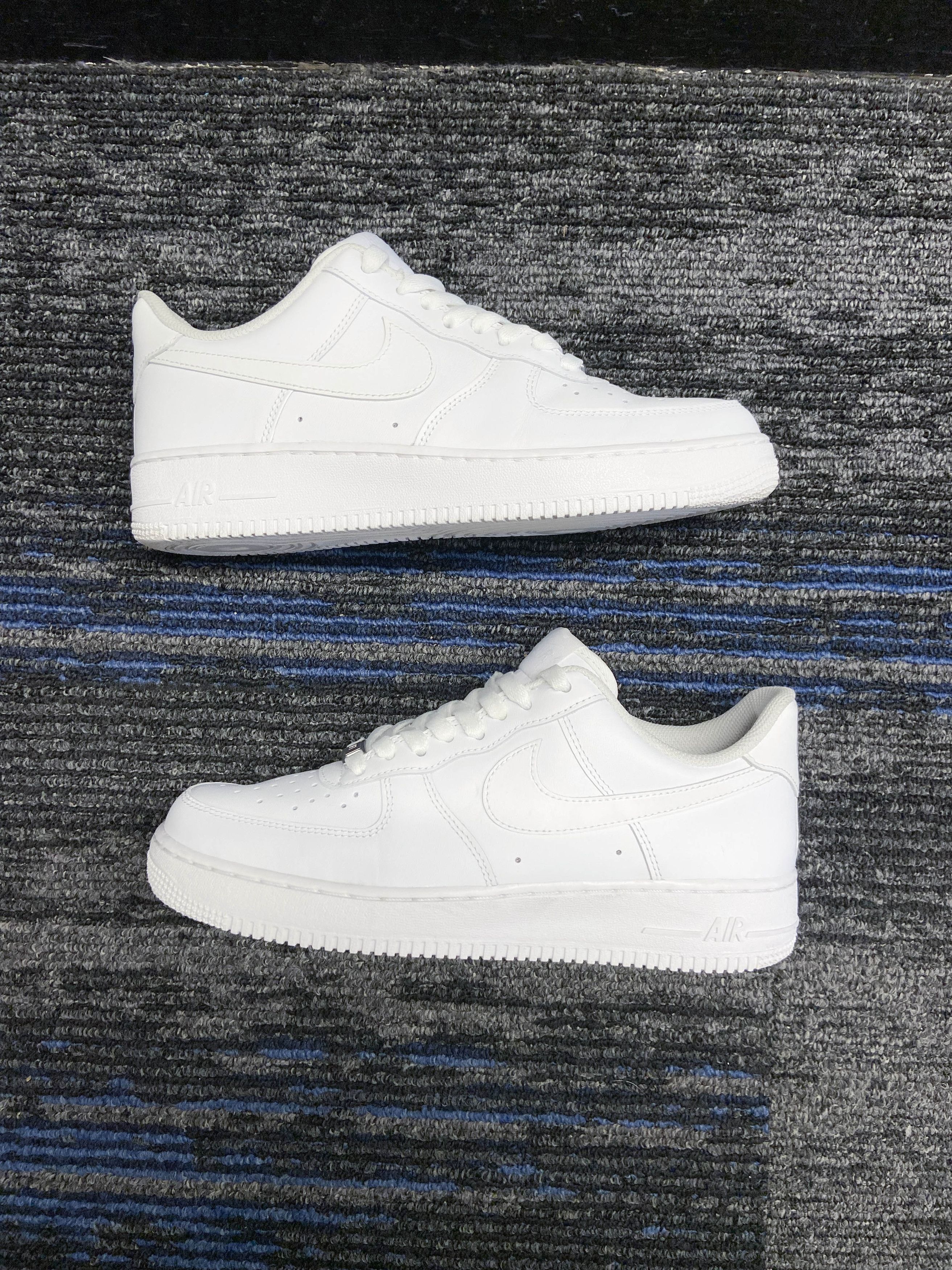 Nike Air Force 1 ‘07 Triple White (Women's) Size US 9.5 / IT 39.5 - 4 Thumbnail
