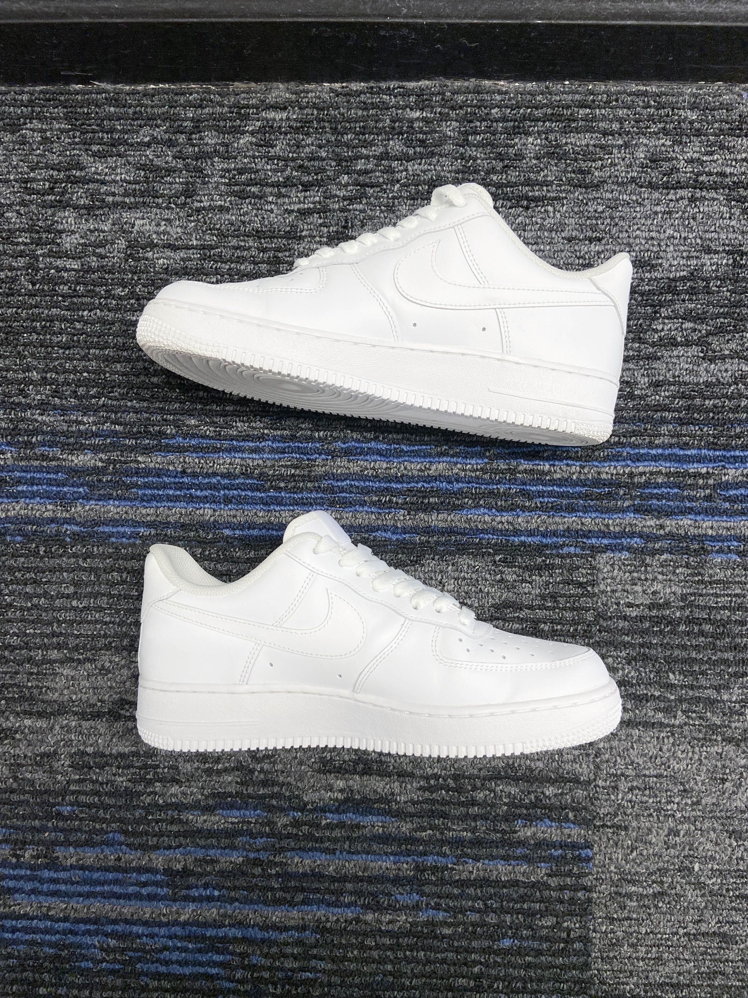 Nike Air Force 1 ‘07 Triple White (Women's) Size US 9.5 / IT 39.5 - 5 Thumbnail