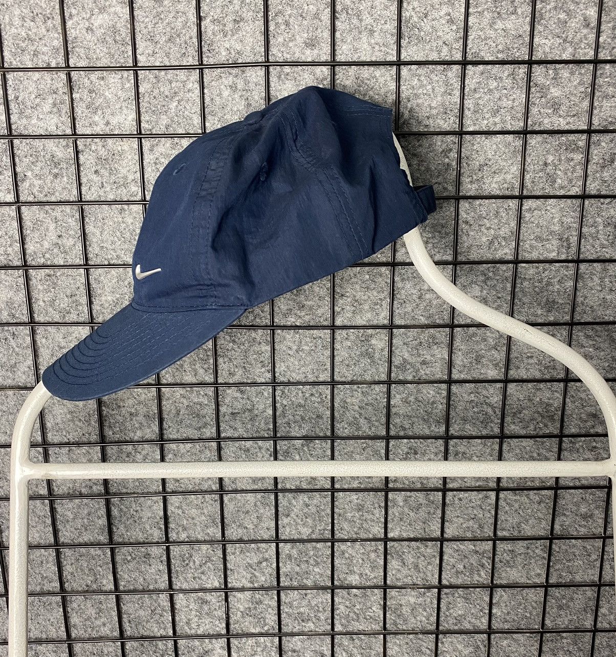 Nike Nike Streetwear Swoosh Logo Adjustable Cap Hat Size OS Size ONE SIZE - 2 Thumbnail