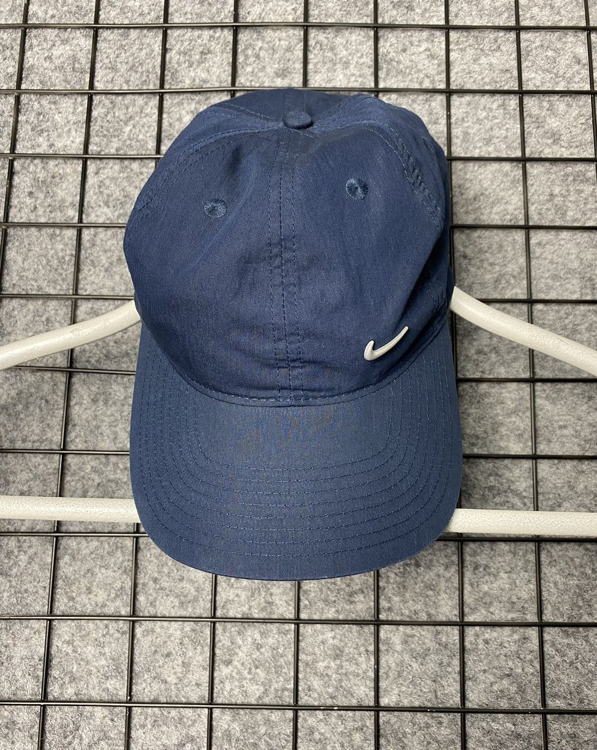Nike Nike Streetwear Swoosh Logo Adjustable Cap Hat Size OS Size ONE SIZE - 1 Thumbnail