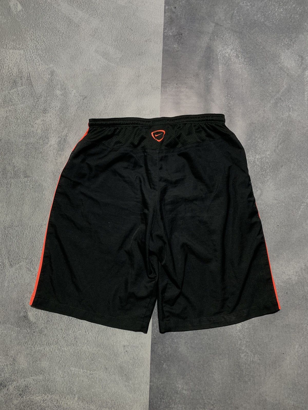 Nike × Vintage Vintage Nike shorts streetwear Y2K casual style size S Size US 30 / EU 46 - 2 Thumbnail
