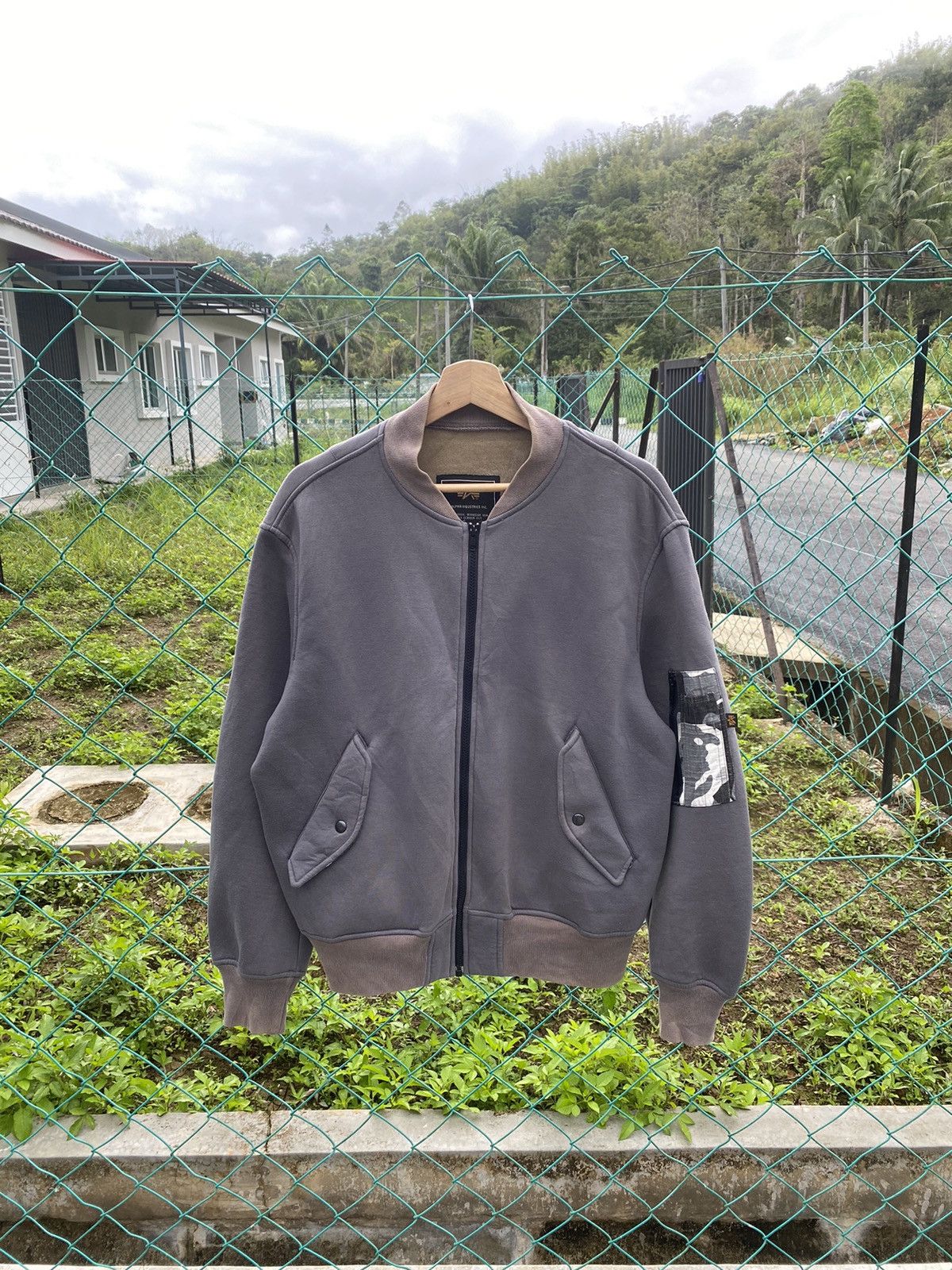 Alpha Industries Alpha Industries Ma-1 Bomber Jacket Style Size US M / EU 48-50 / 2 - 1 Thumbnail