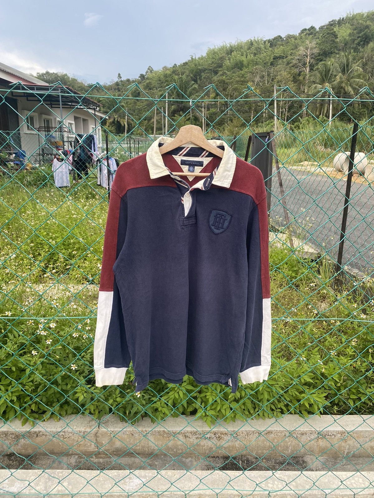 Tommy Hilfiger Tommy Hilfiger Sun Faded Long Sleeve Rugby Size US XL / EU 56 / 4 - 1 Thumbnail