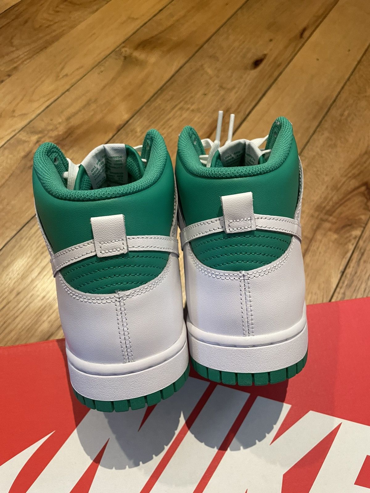Nike Nike Dunk High Stadium Green Pine 2023 Size US 9 / EU 42 - 9 Thumbnail