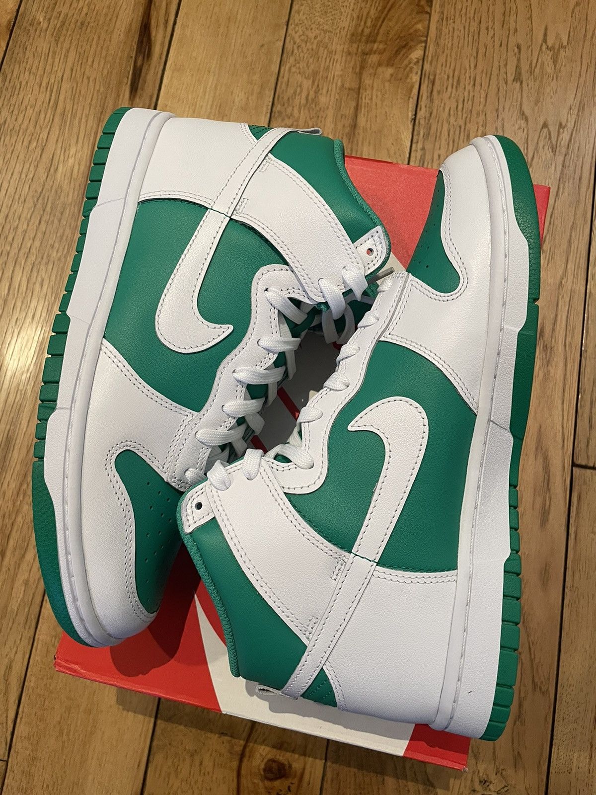 Nike Nike Dunk High Stadium Green Pine 2023 Size US 9 / EU 42 - 1 Thumbnail