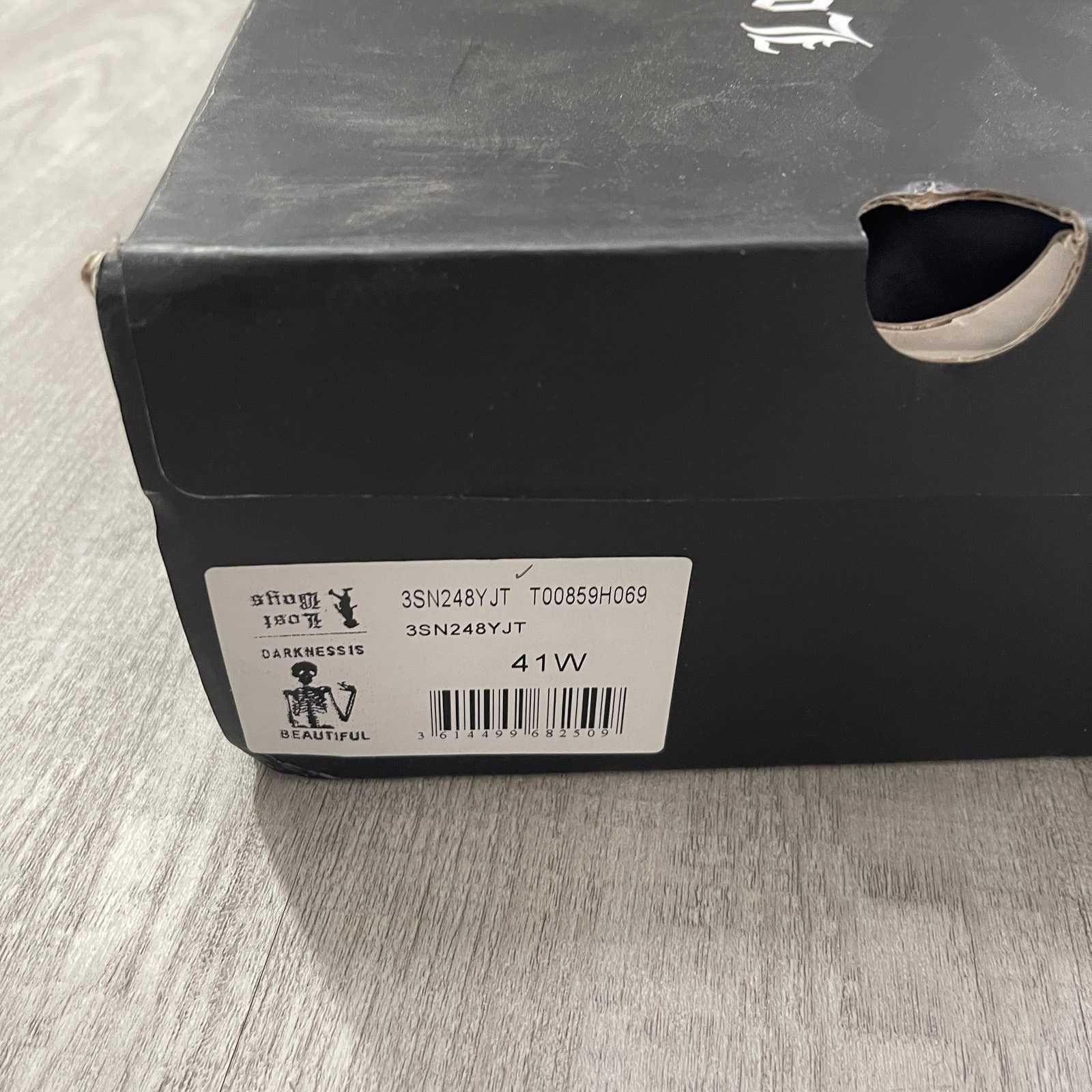 Lost Boys Archives Lost Boys Ak47 Jordan 1 Chicago Sneaker Shoes Size 41 Size US 8 / EU 41 - 7 Thumbnail