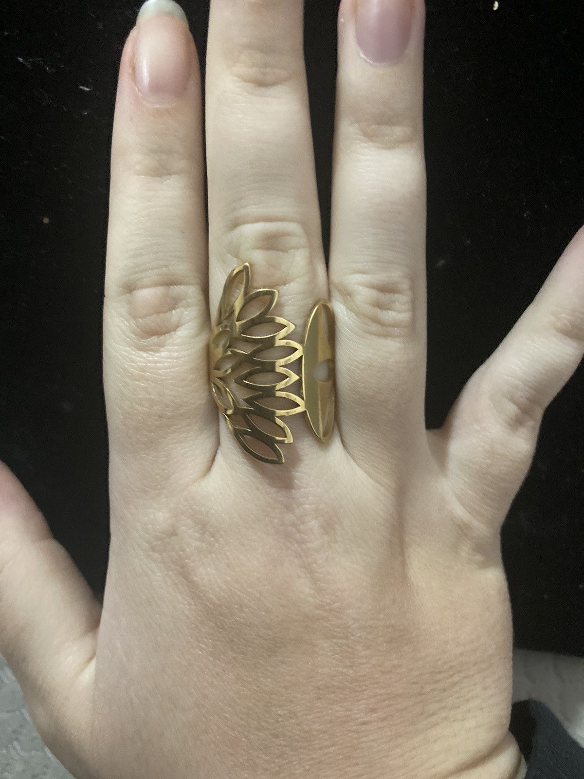 Jewelry Gold plated abstract leaf stainless steel ring Size ONE SIZE - 1 Thumbnail