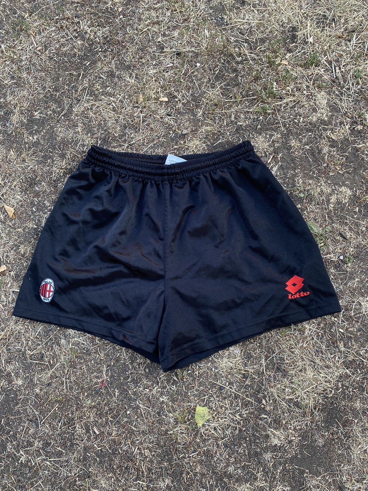 Vintage Lotto AC Milan shorts streetwear y2k casual size XL