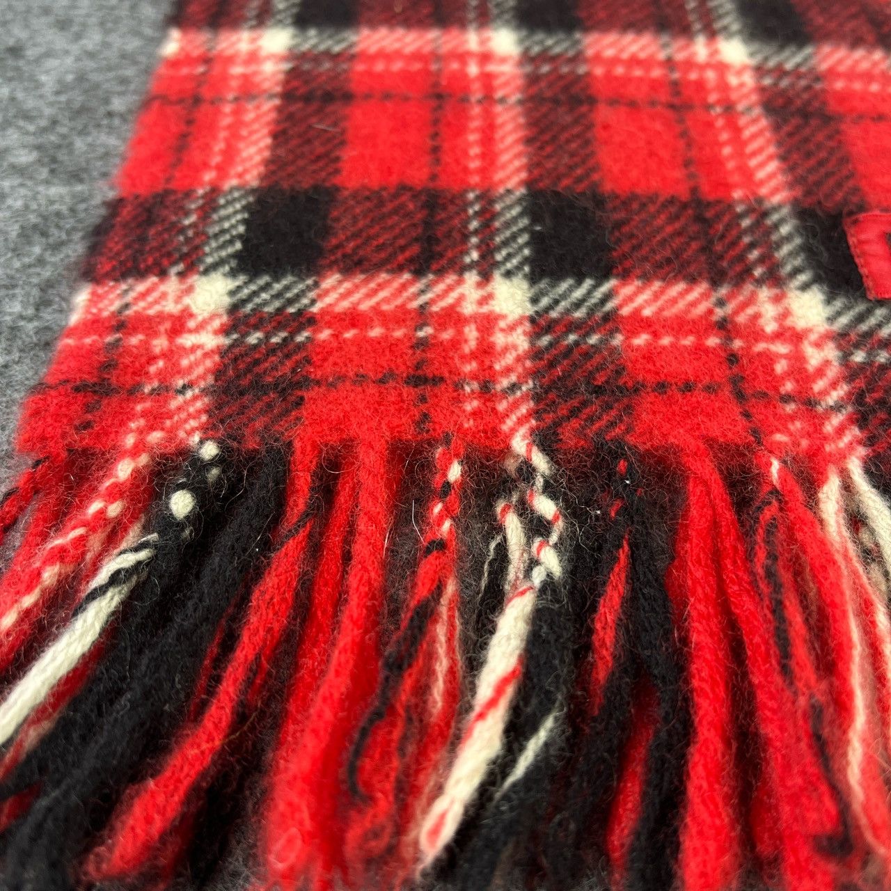 Vintage MOSCHINO SCARVES / MUFFLER / NECKWEAR T373 Size ONE SIZE - 6 Thumbnail