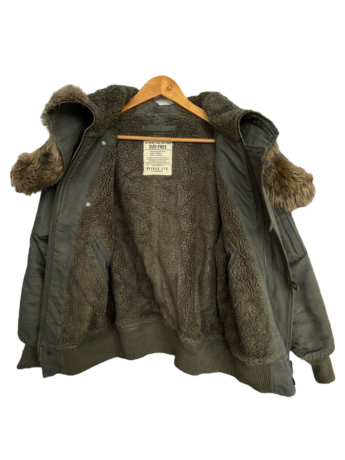Alpha Industries Avirex N2B fur flying jacket Size US S / EU 44-46 / 1 - 4 Thumbnail