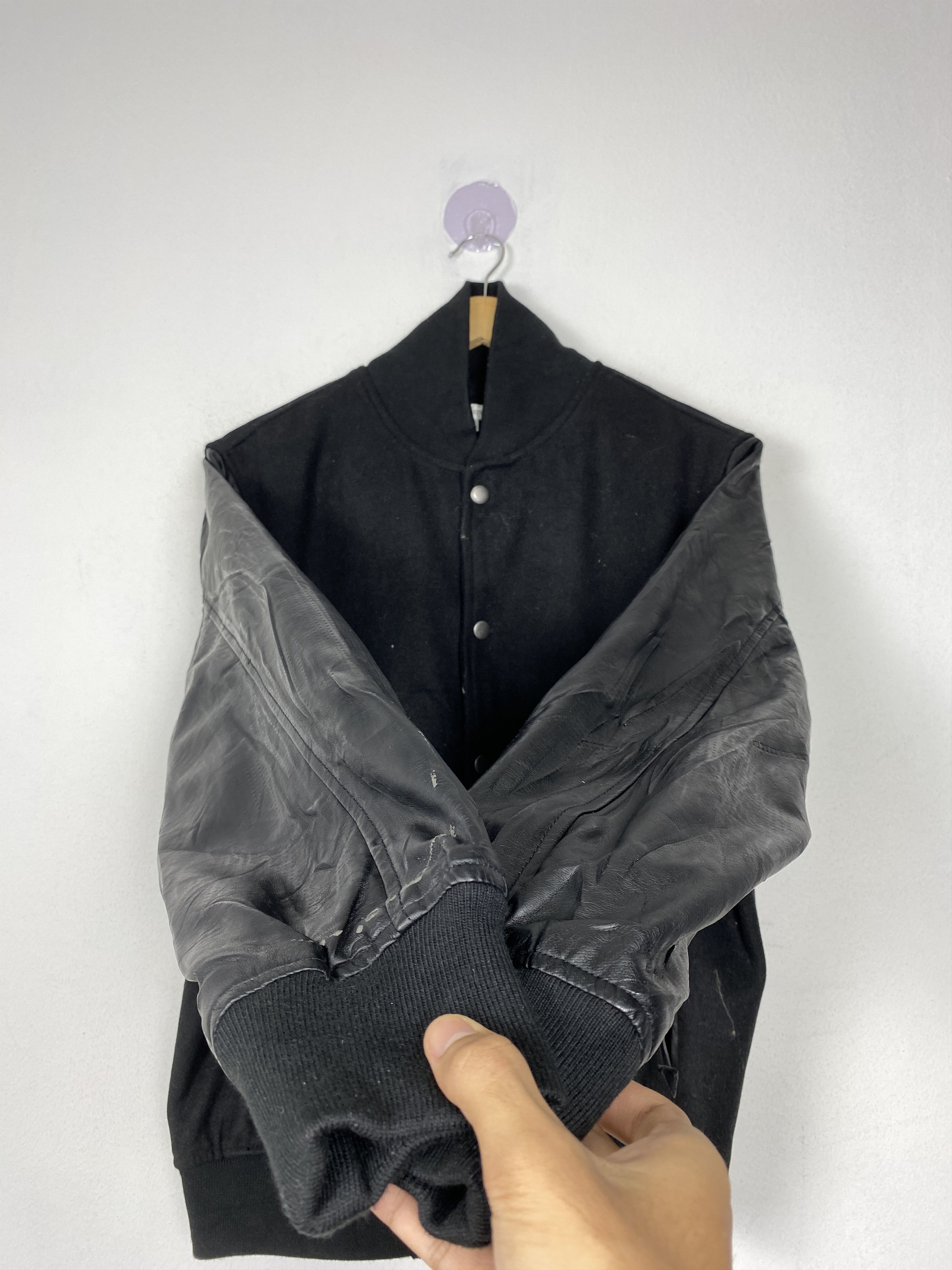 Japanese Brand Vintage Nylaus Button Up Black Wool Varsity Jacket Size US L / EU 52-54 / 3 - 3 Thumbnail