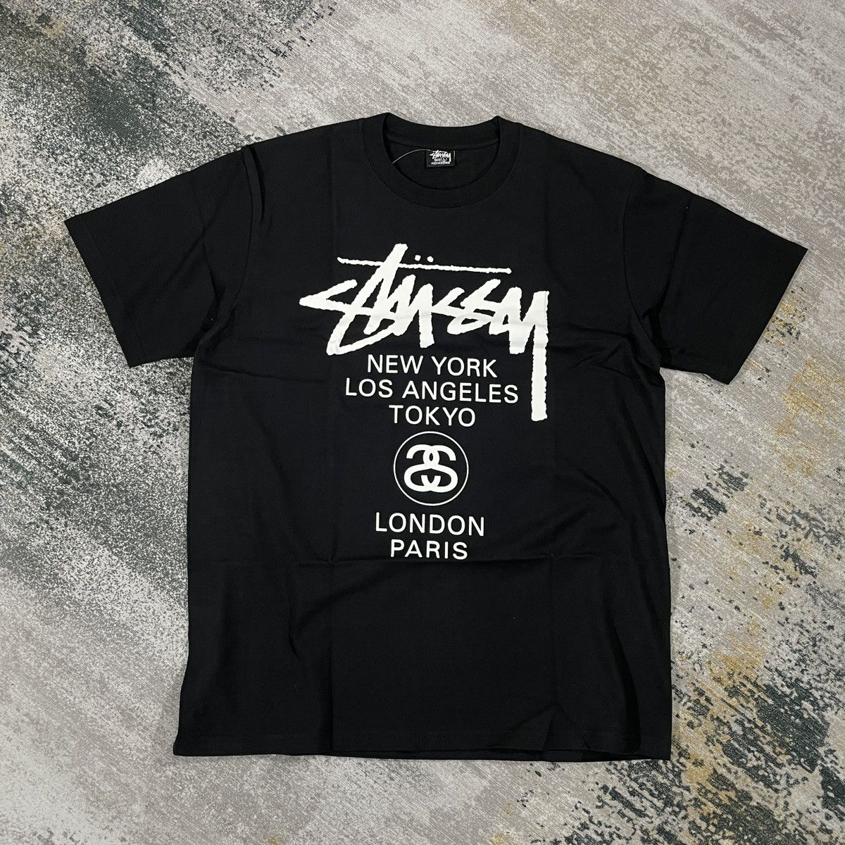 Stussy STUSSY WORLD TOUR TEE // LARGE Size US L / EU 52-54 / 3 - 1 Thumbnail