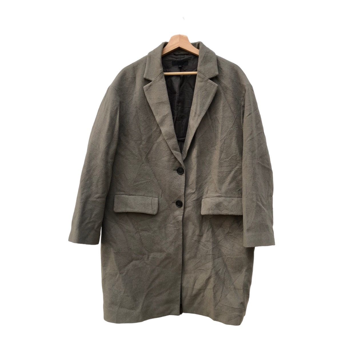 image of Heavy Coat Uniqlo in Silver, Men's (Size Large)