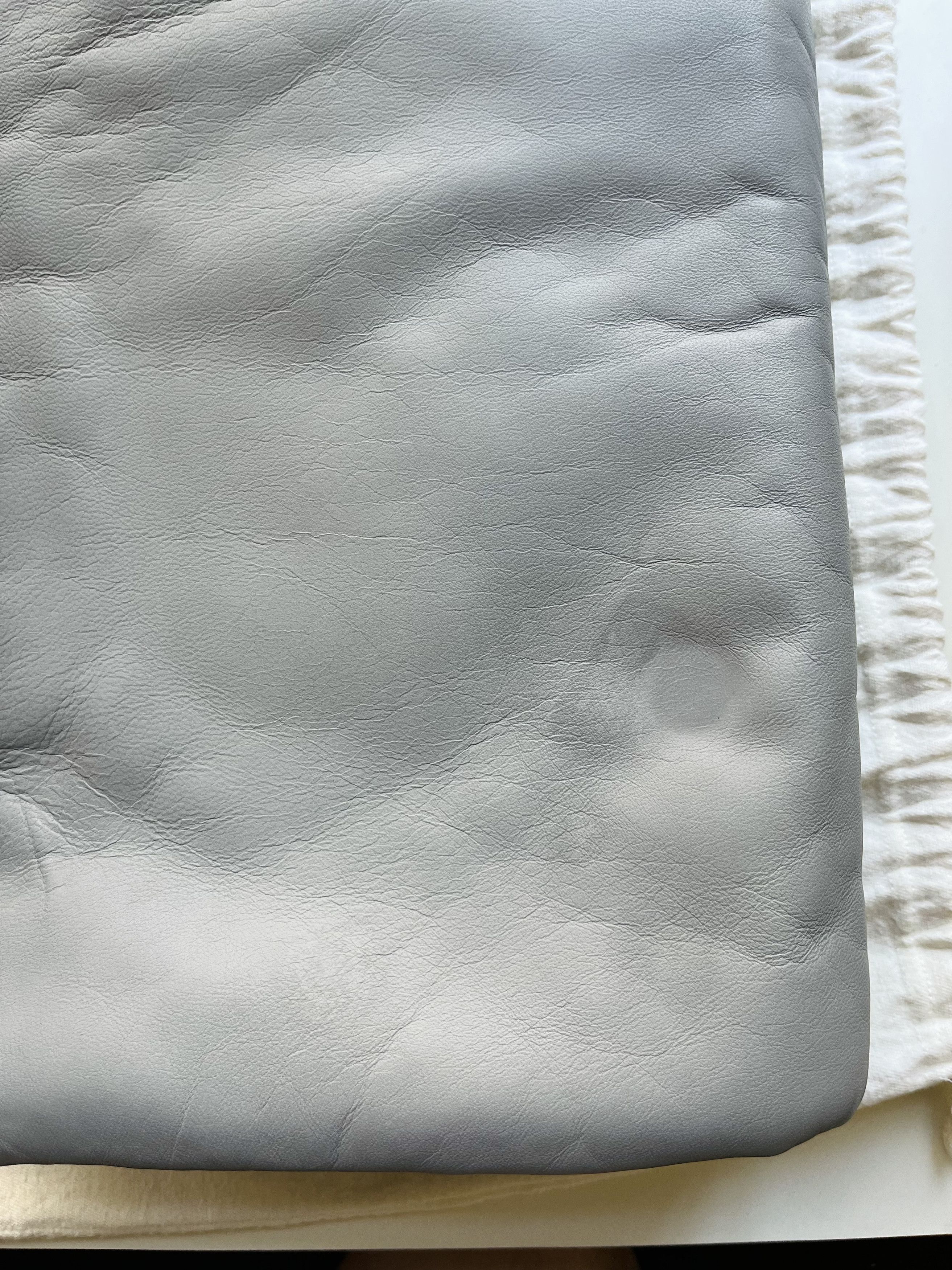 Maison Margiela MARTIN MARGIELA 2011 PRE-FALL OVERSIZED PILLOW CLUTCH Size ONE SIZE - 13 Thumbnail