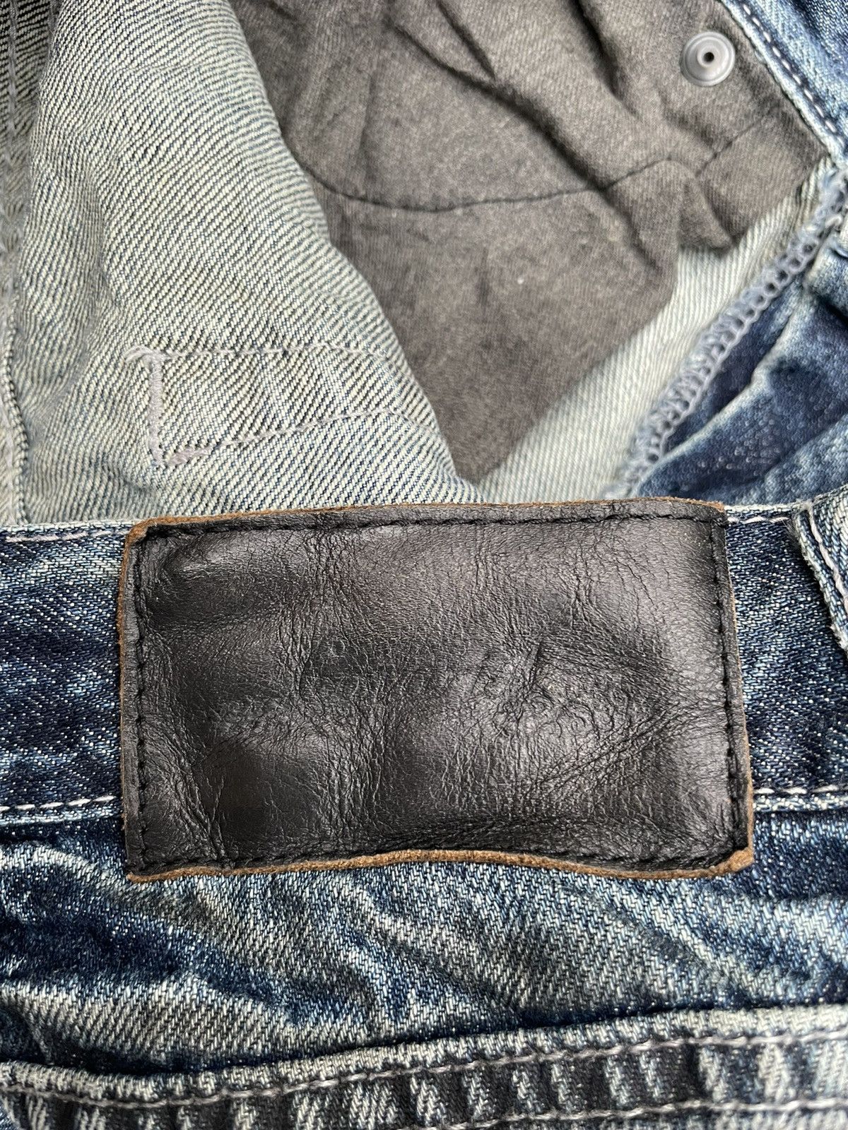 Japanese Brand Japanese CavariA Distresed Denim Size US 31 - 18 Thumbnail