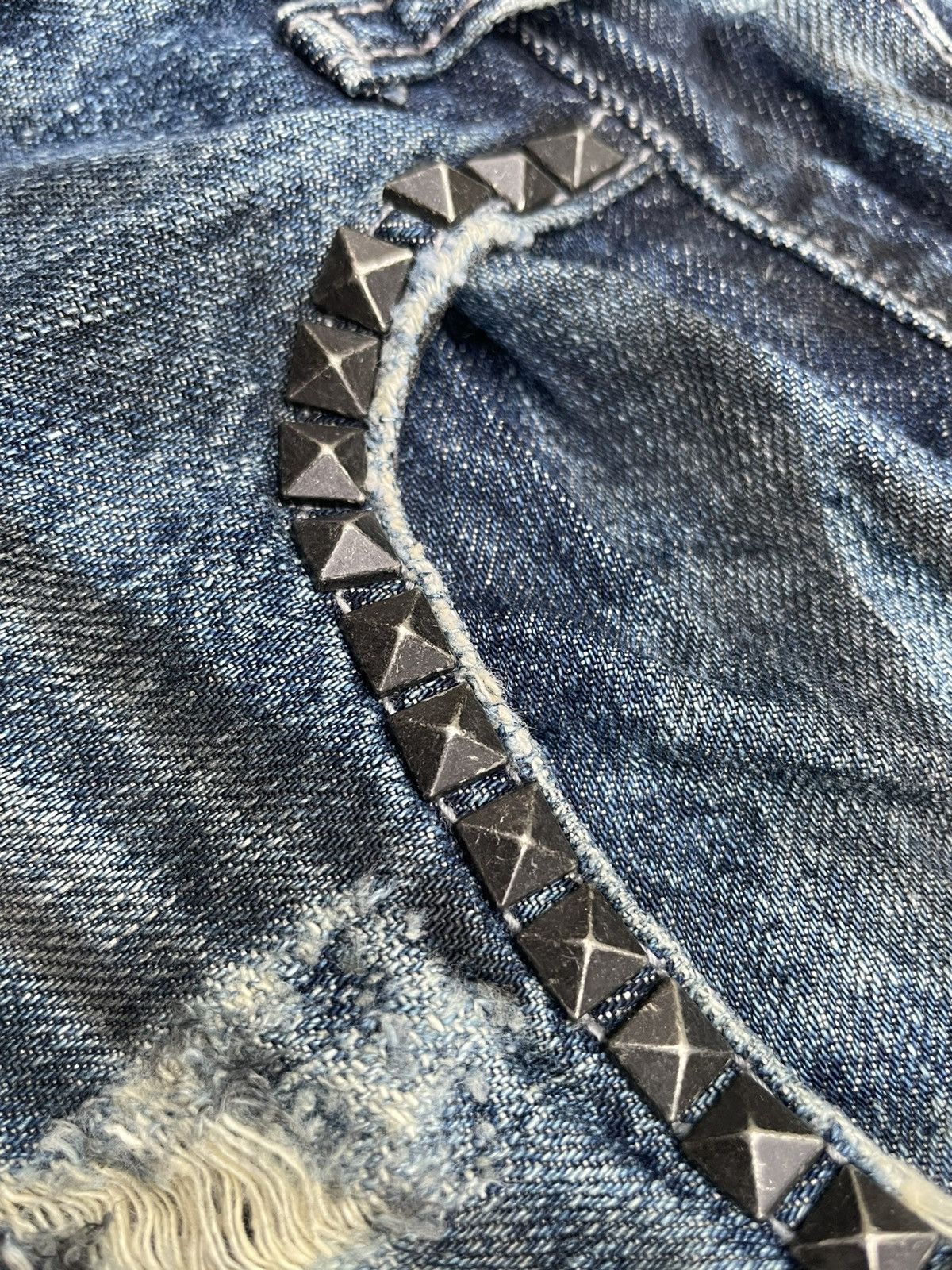 Japanese Brand Japanese CavariA Distresed Denim Size US 31 - 23 Thumbnail