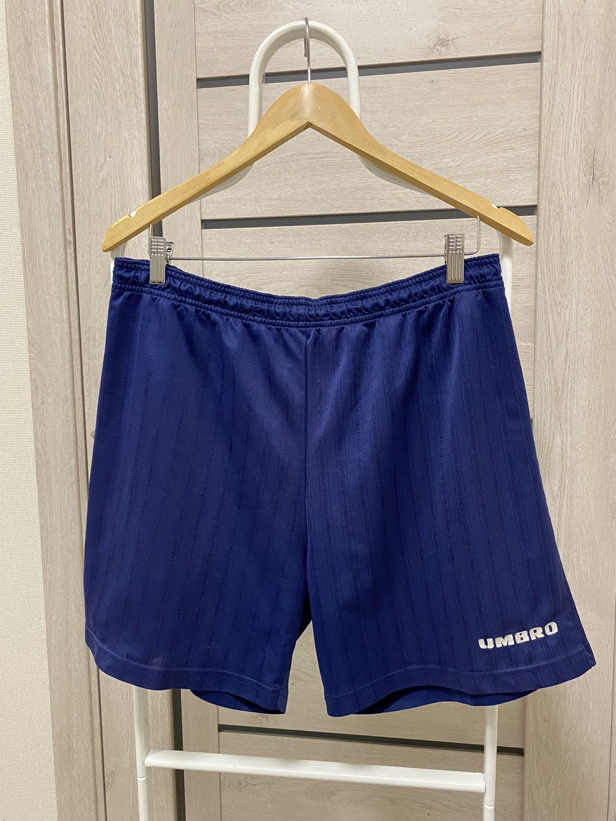 Umbro × Vintage Umbro Vintage Monogram Navy Soccer Men’s Shorts Size US 34 / EU 50 - 2 Thumbnail