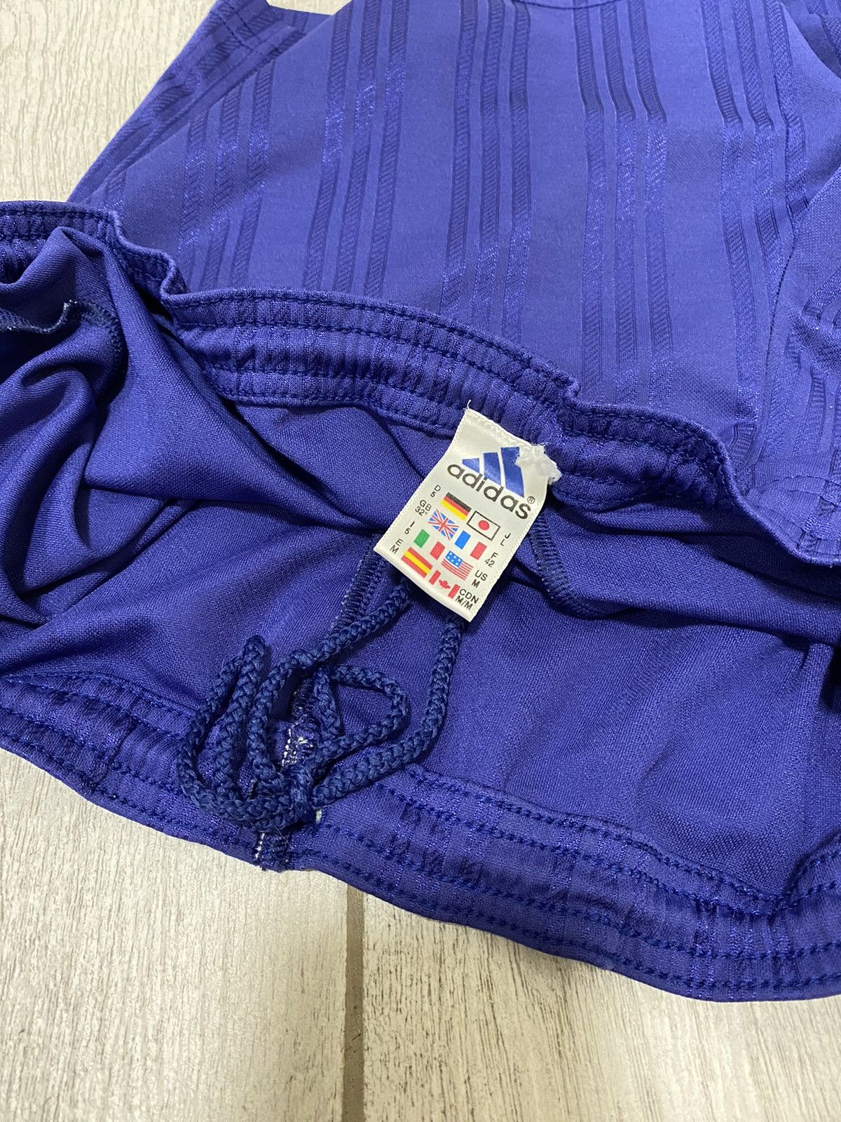 Adidas × Vintage Adidas Vintage Stripped Navi Yellow Logo Jersey Shorts Size US 32 / EU 48 - 7 Thumbnail