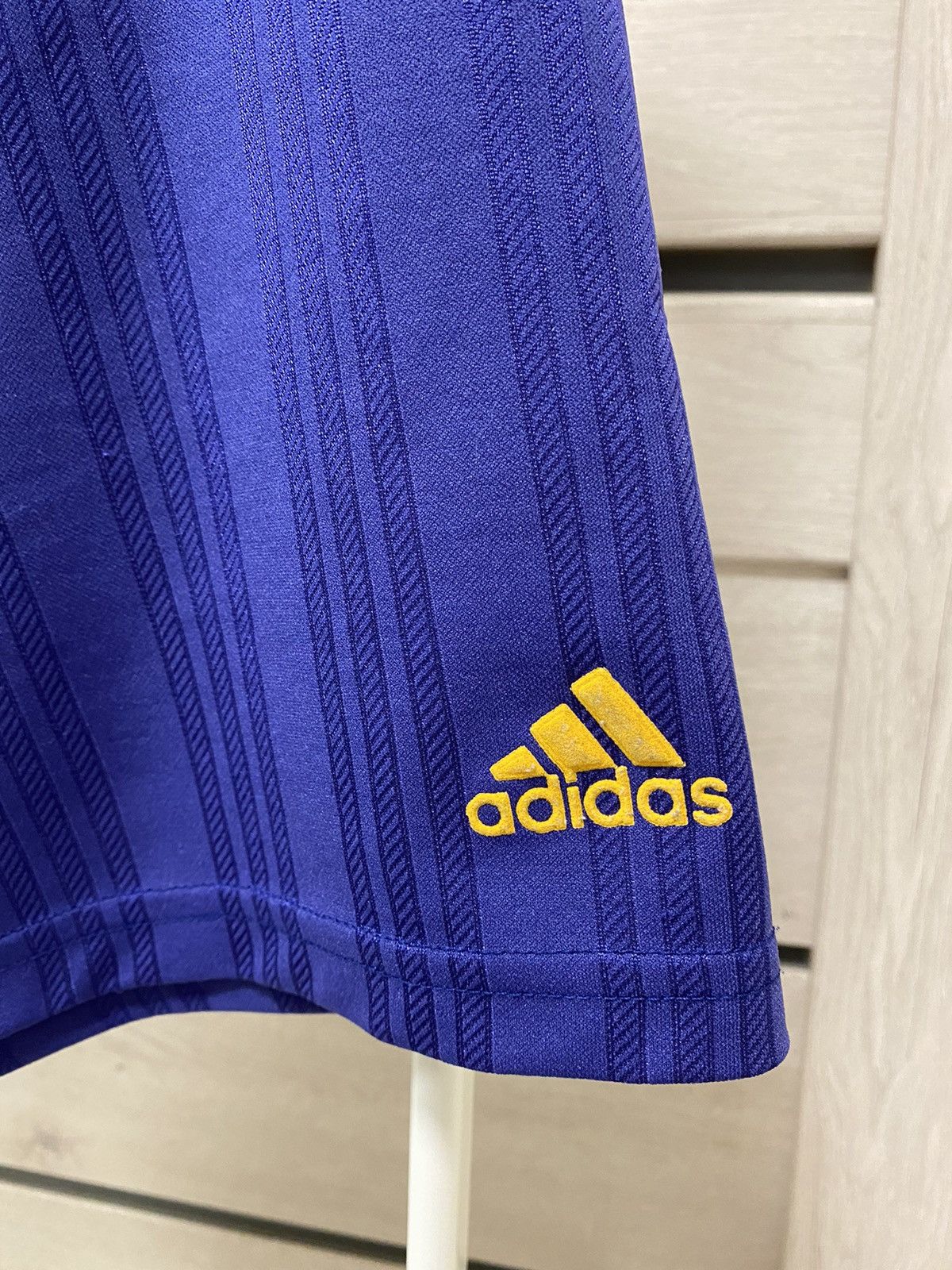 Adidas × Vintage Adidas Vintage Stripped Navi Yellow Logo Jersey Shorts Size US 32 / EU 48 - 3 Thumbnail