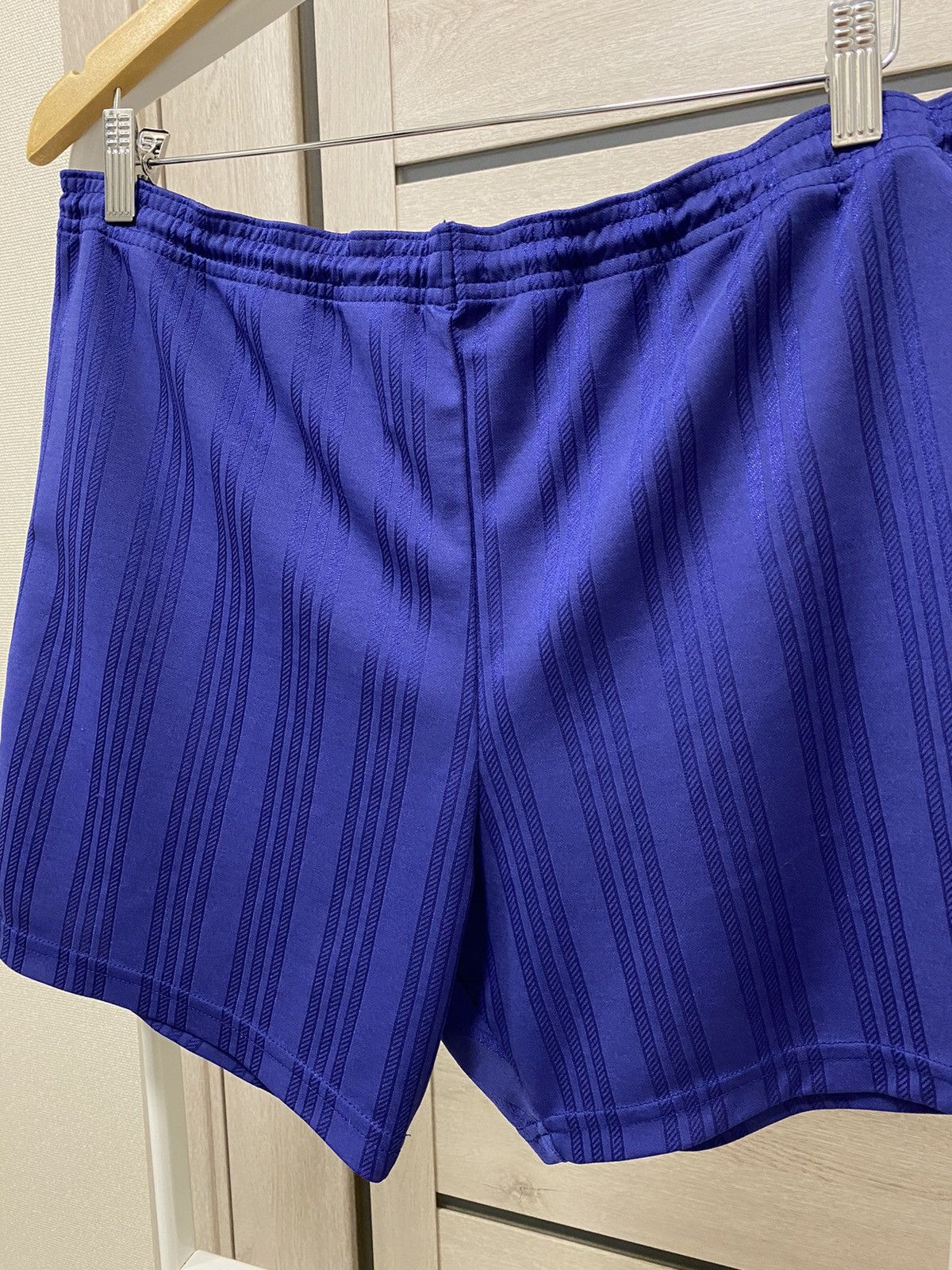 Adidas × Vintage Adidas Vintage Stripped Navi Yellow Logo Jersey Shorts Size US 32 / EU 48 - 4 Thumbnail
