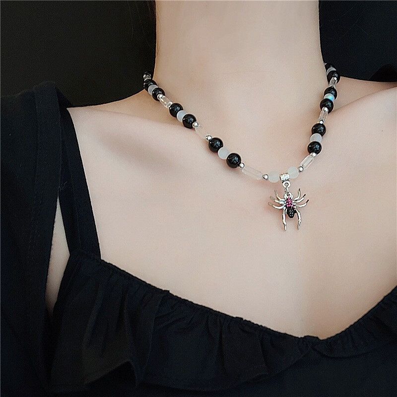 Jewelry Spider Pendant Necklace Size ONE SIZE - 1 Thumbnail