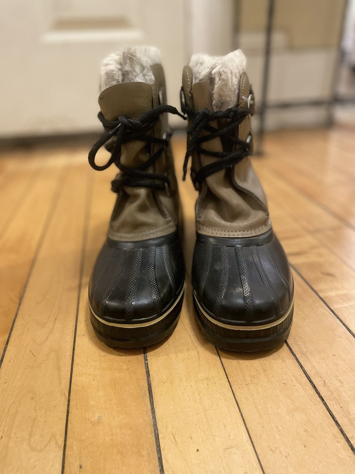 Sorel Sorel MacKenzie Green Plaid Sherpa Lined Boots size 7 Grailed