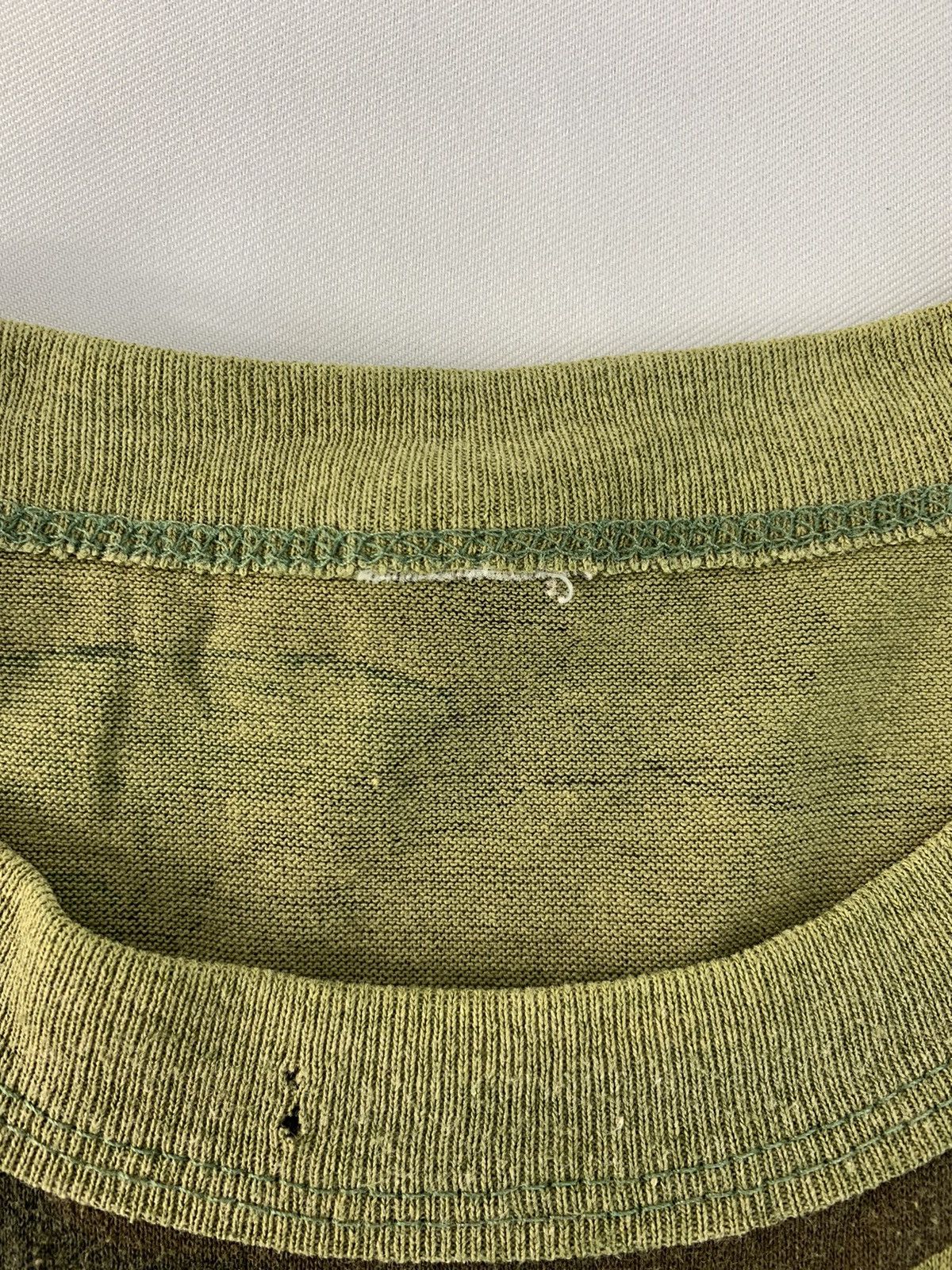 Vintage 90s Army Military Green Camouflage Single Pocket Tee Size US XL / EU 56 / 4 - 5 Thumbnail