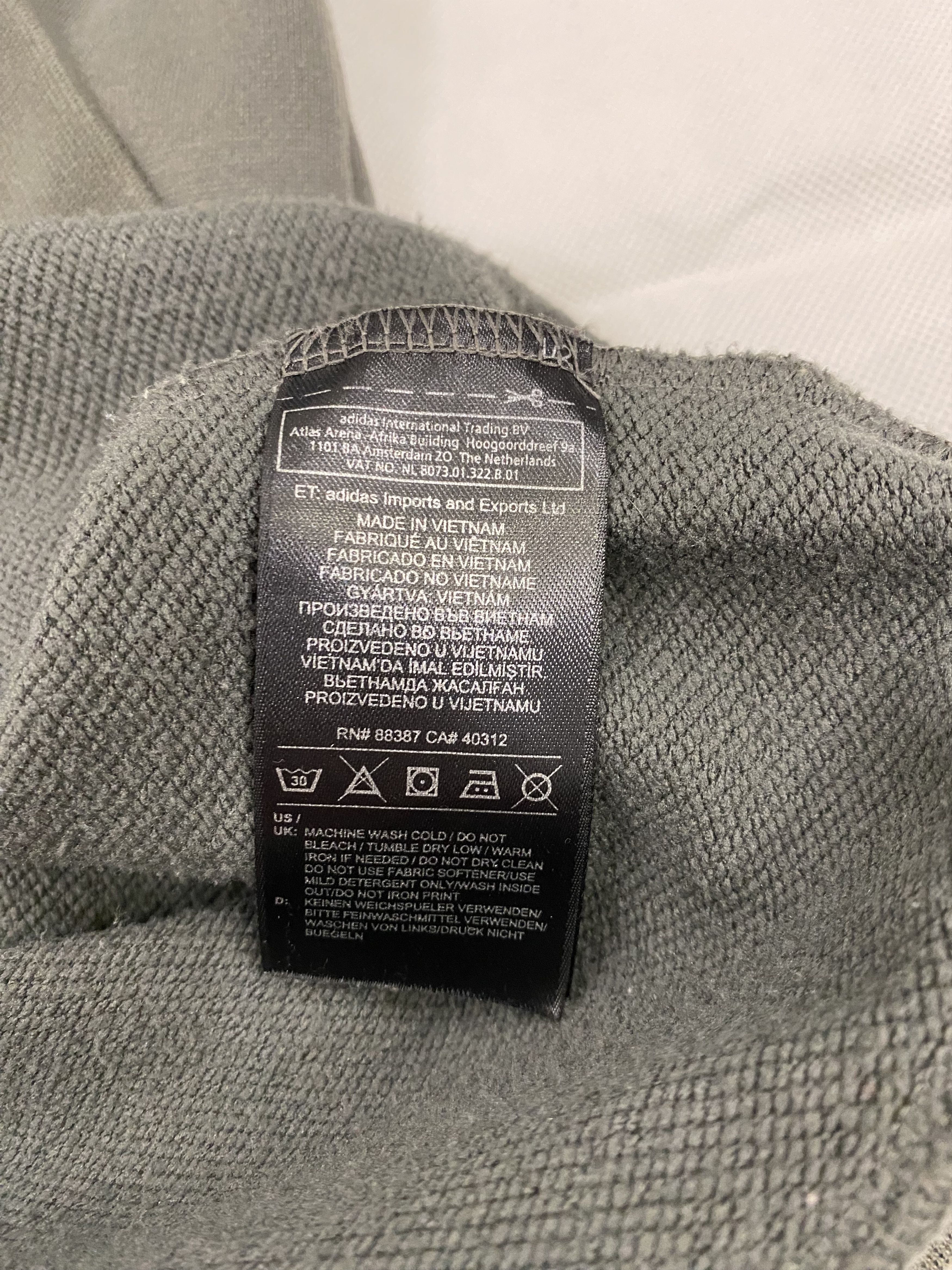 Adidas × Undefeated Adidas Undefeated Consortium Sweatshirt Utility Black Large Size US L / EU 52-54 / 3 - 8 Thumbnail