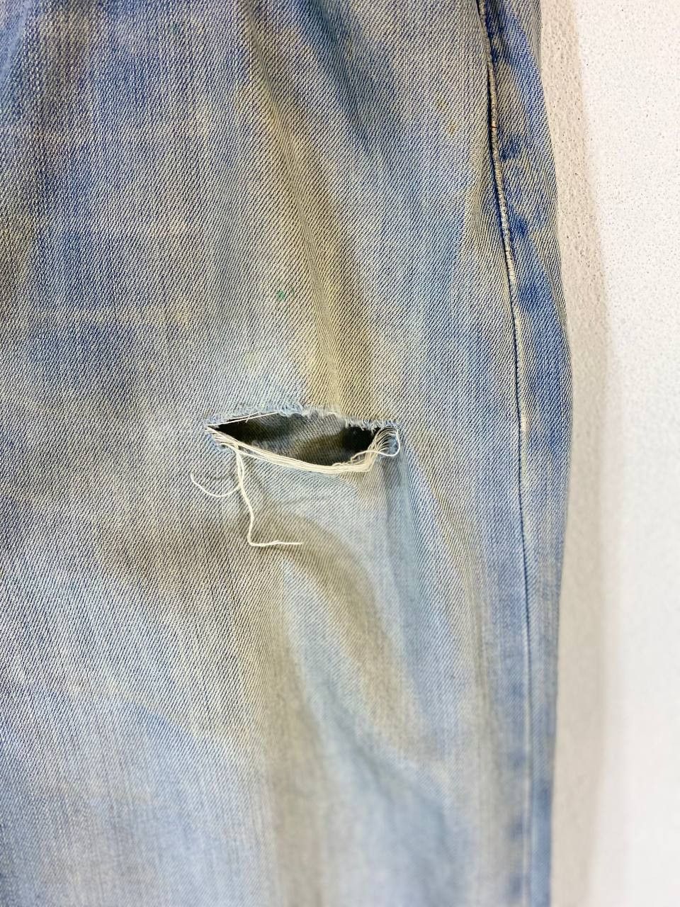 Levi's vintage levis 501 distressed denim Size US 39 - 8 Thumbnail
