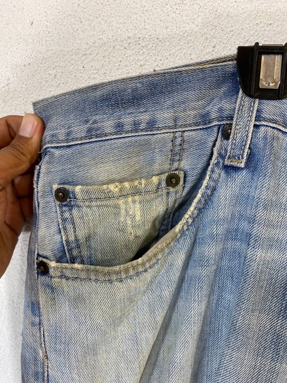 Levi's vintage levis 501 distressed denim Size US 39 - 9 Thumbnail