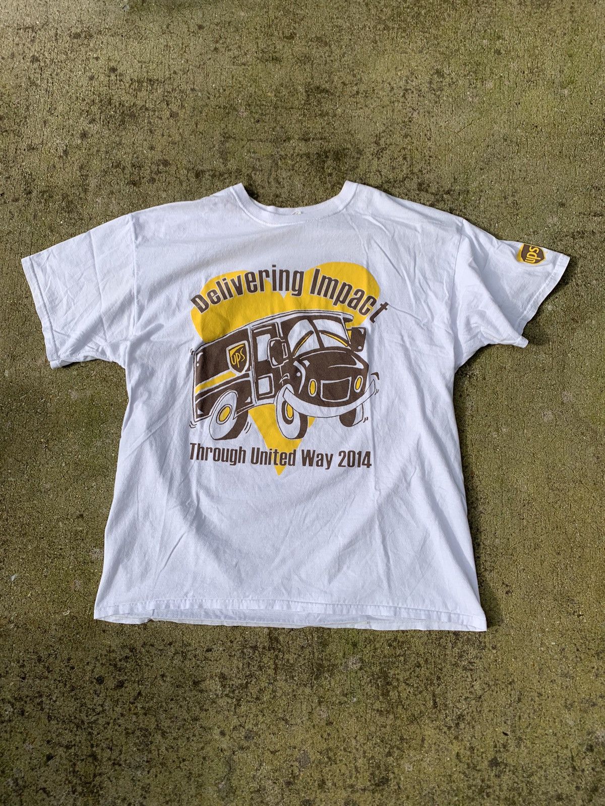 Vintage Vintage UPS T Shirt Size US XL / EU 56 / 4 - 1 Thumbnail