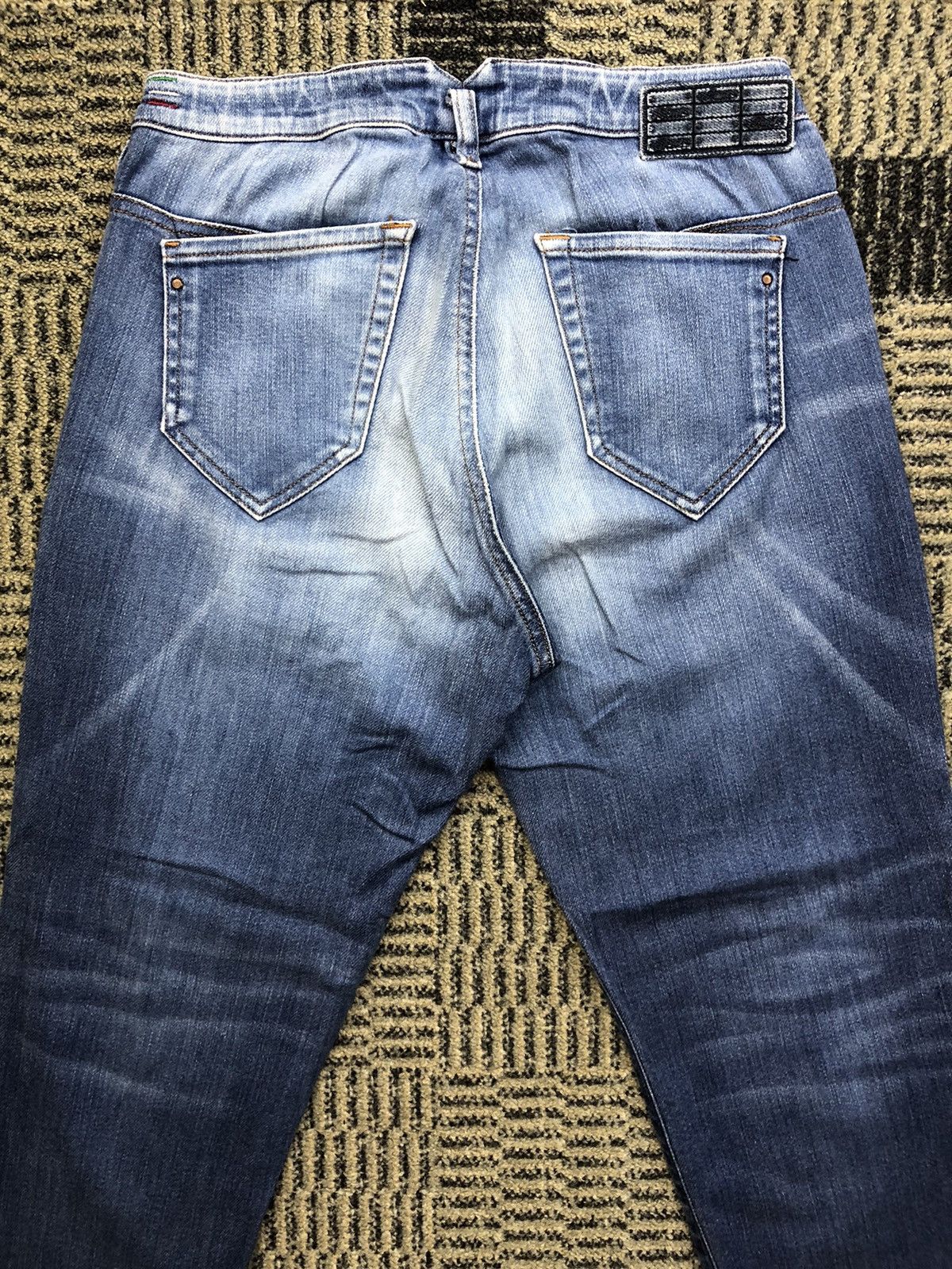 Diesel Diesel Chinelle Regular Slim TaperedStretch Faded Blue Jeans Size US 27 - 12 Thumbnail